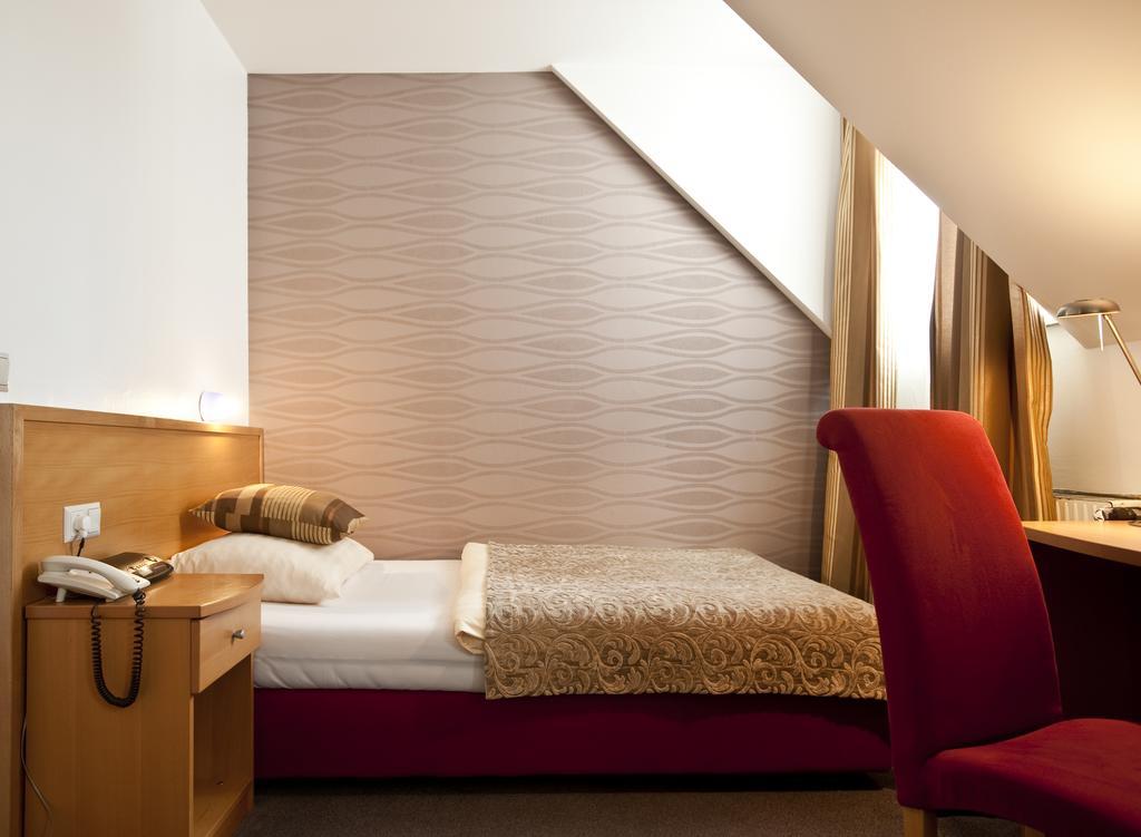 Hotel Geyer Klagenfurt am Woerthersee Ngoại thất bức ảnh
