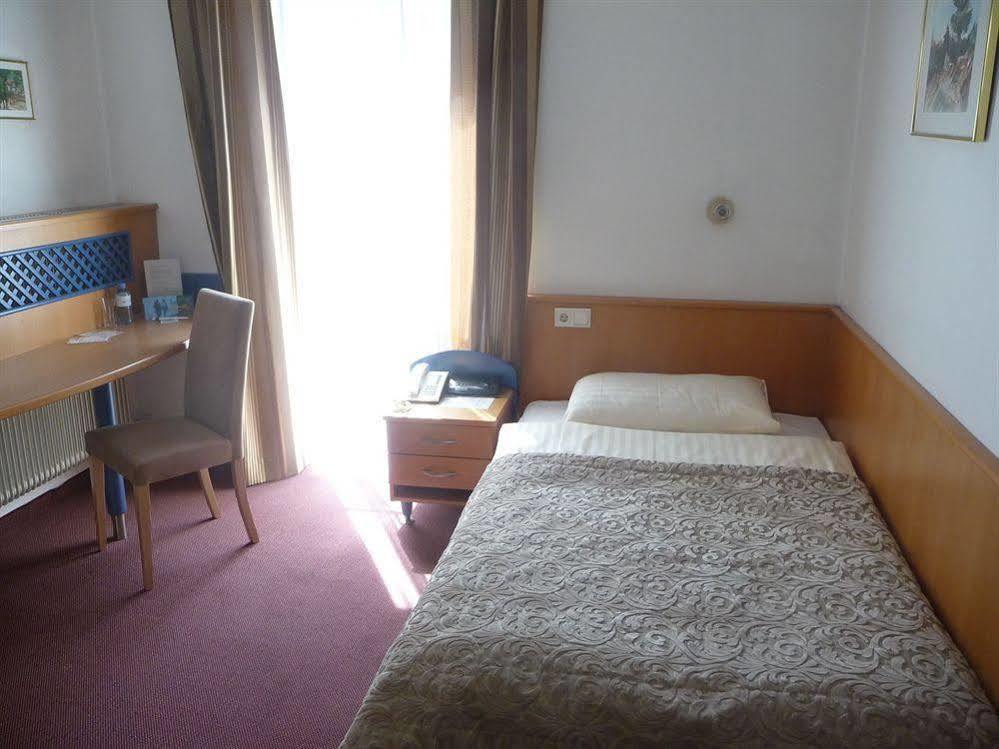 Hotel Geyer Klagenfurt am Woerthersee Ngoại thất bức ảnh